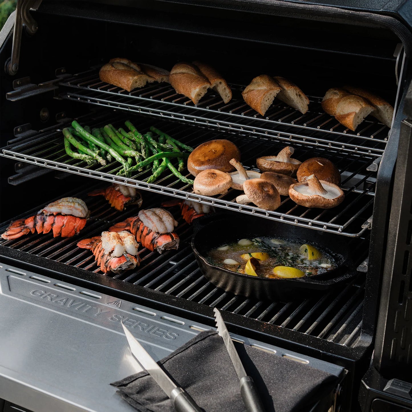 Gravity Series® XT Digital Charcoal Grill + Smoker